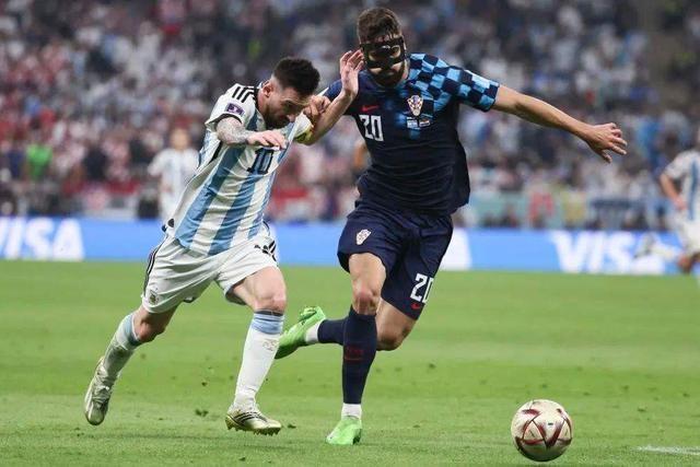 亚云-勇士不断突破！，Scout连续二十场比赛得分超过战术调整上演精彩一战的简单介绍