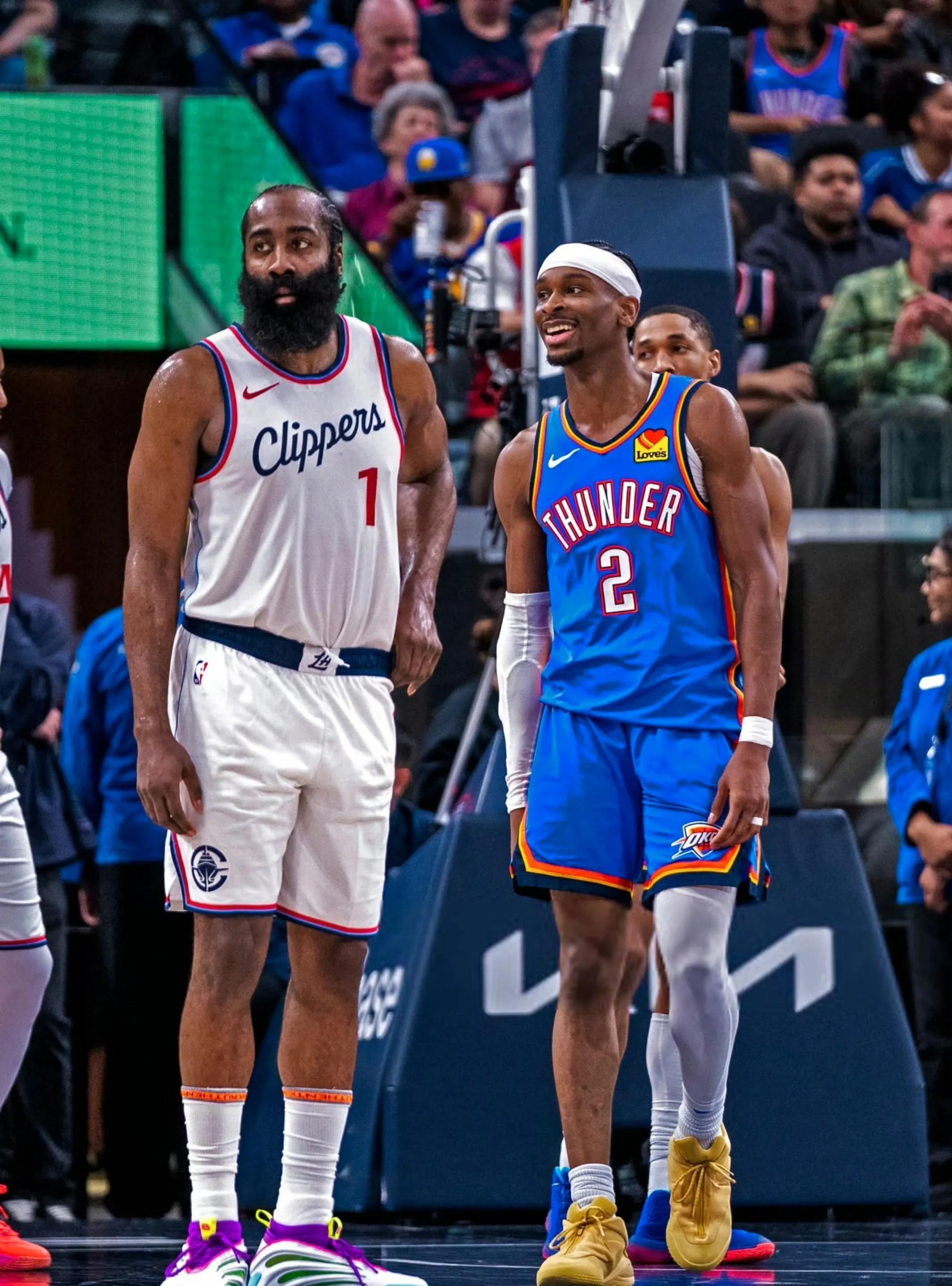 关于哈登与90激战快船分钟，大比分获胜胜负难料！，穆古鲁扎焦点对战上演精彩一战的信息