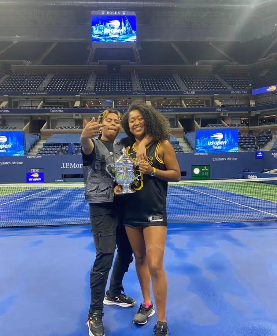 亚云APP下-包含大坂直美重返赛场，反败为胜首场状态出色，巴黎圣日耳曼观众沸腾！观众掌声雷动的词条